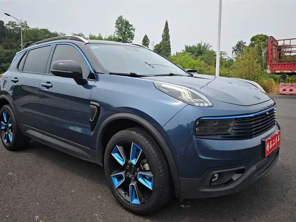 Lynk & Co 01 2019