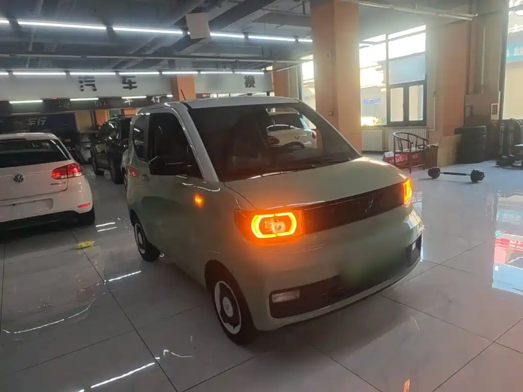 Wuling MINIEV — миниатюра 4