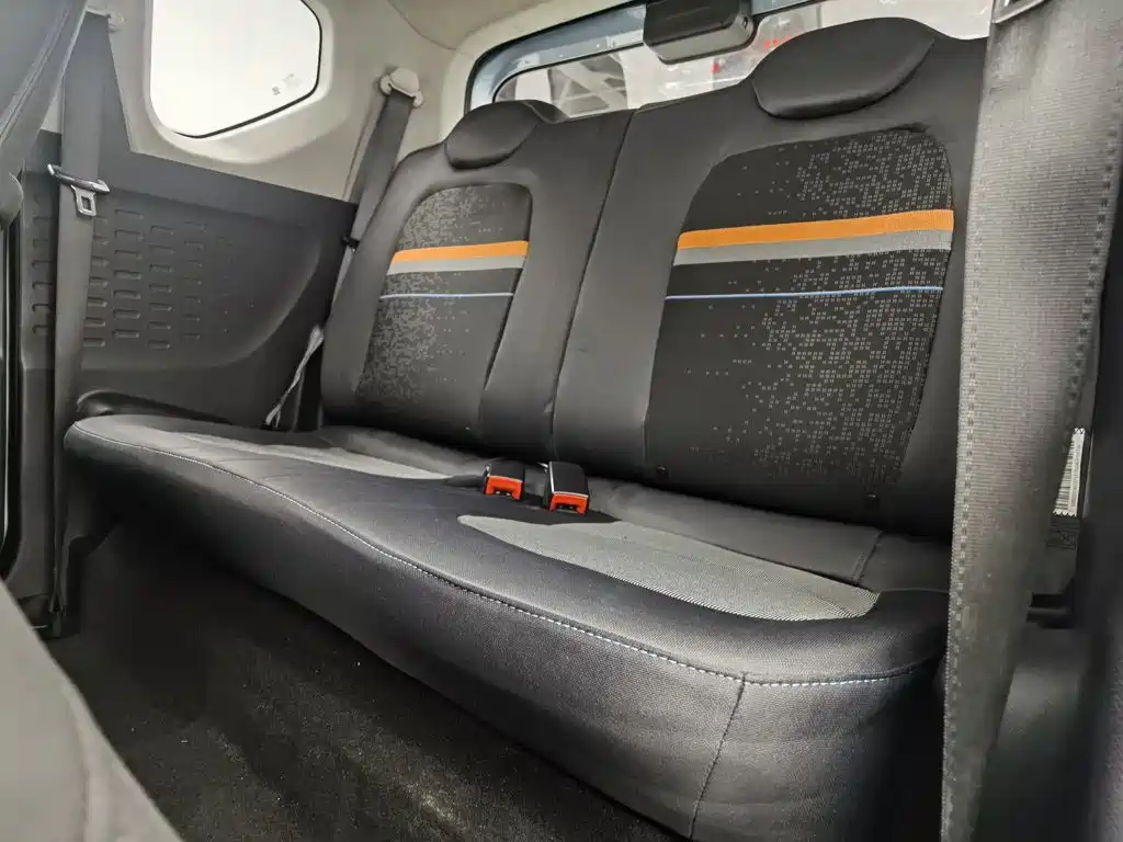 Wuling MINIEV — миниатюра 15