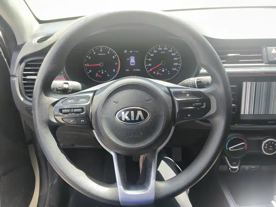 Kia KX Cross — миниатюра 14