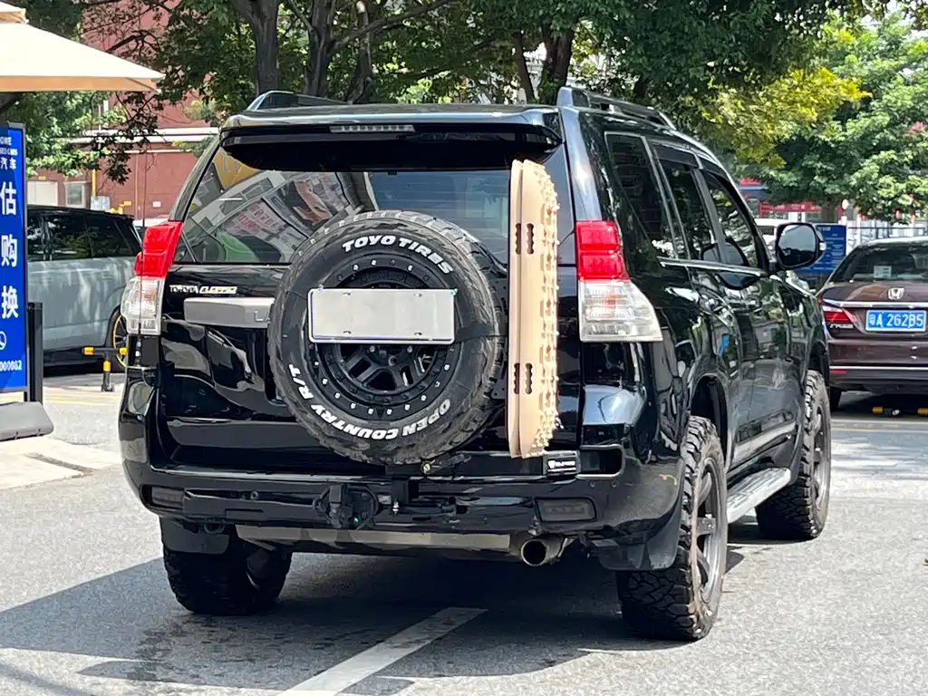 Toyota Prado — миниатюра 4
