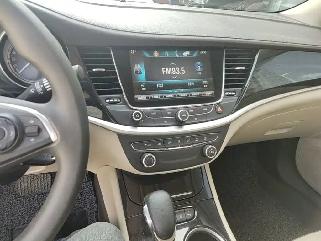 Buick Verano — миниатюра 13