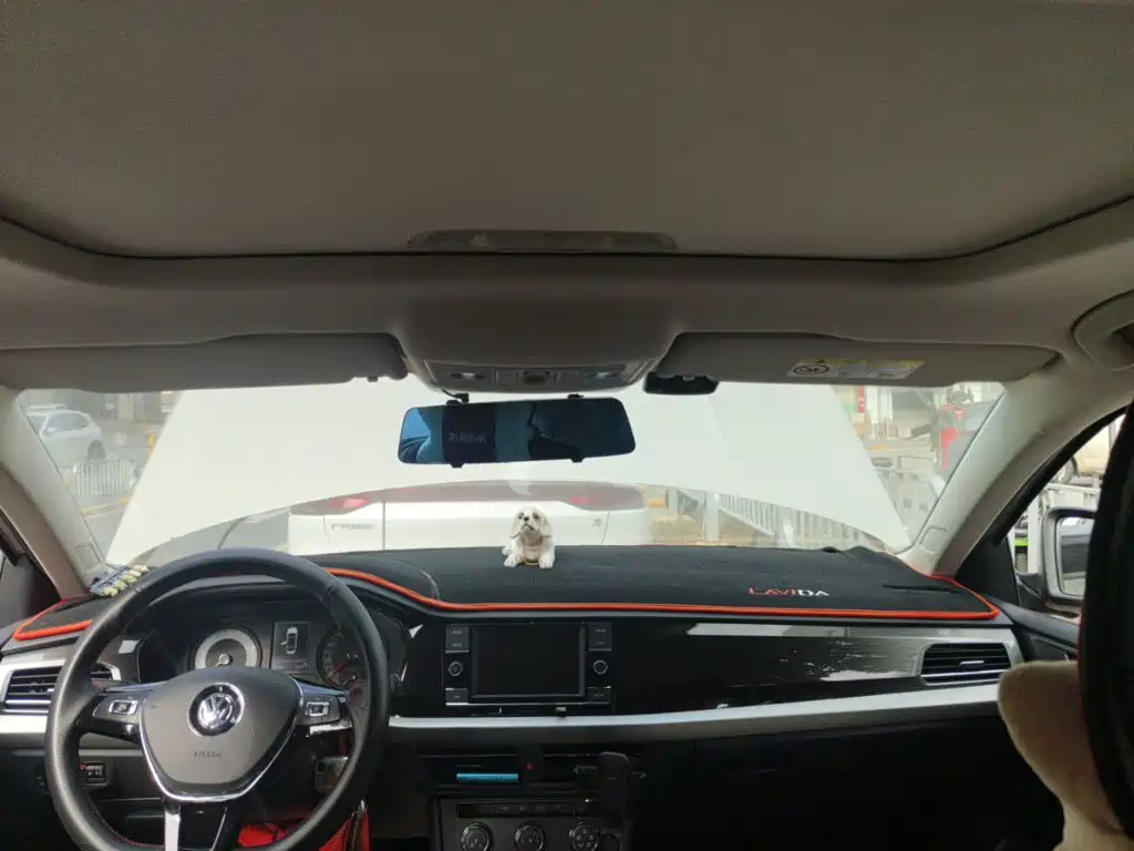 Volkswagen Lavida — миниатюра 19