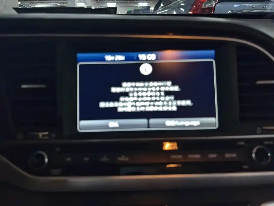 Hyundai Elantra — миниатюра 13