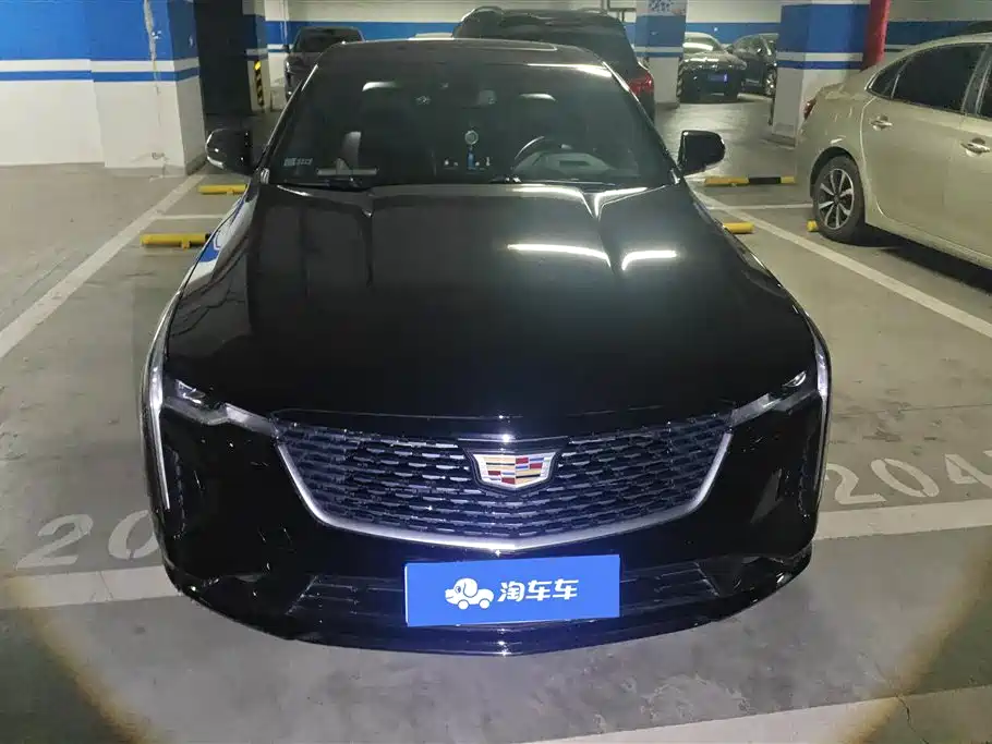 CADILLAC CT4