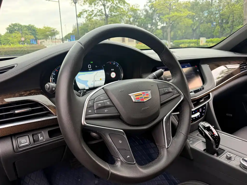 Cadillac CT6 — миниатюра 12