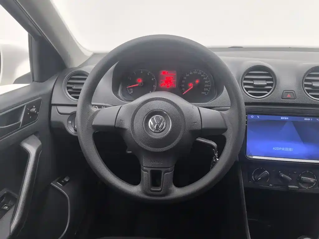 Volkswagen Jetta — миниатюра 11