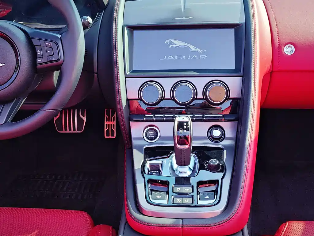 Jaguar F-TYPE — миниатюра 11