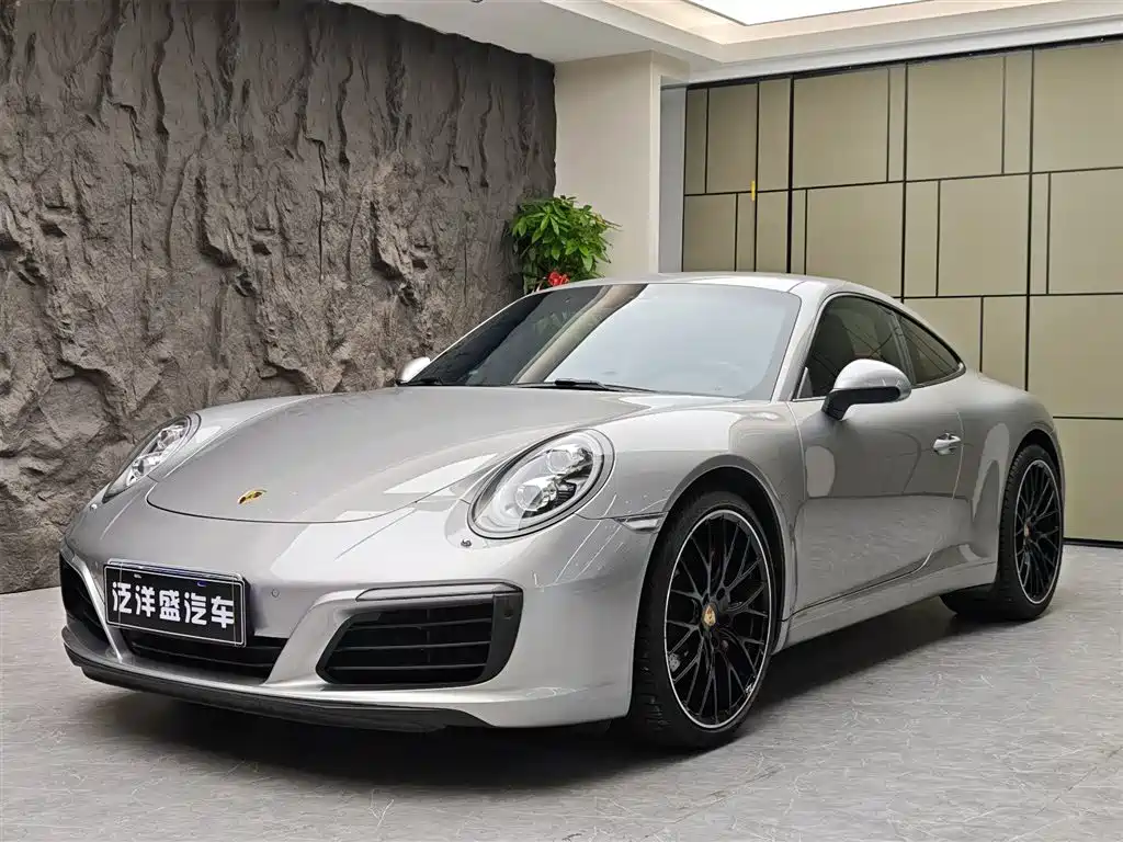 PORSCHE  911
