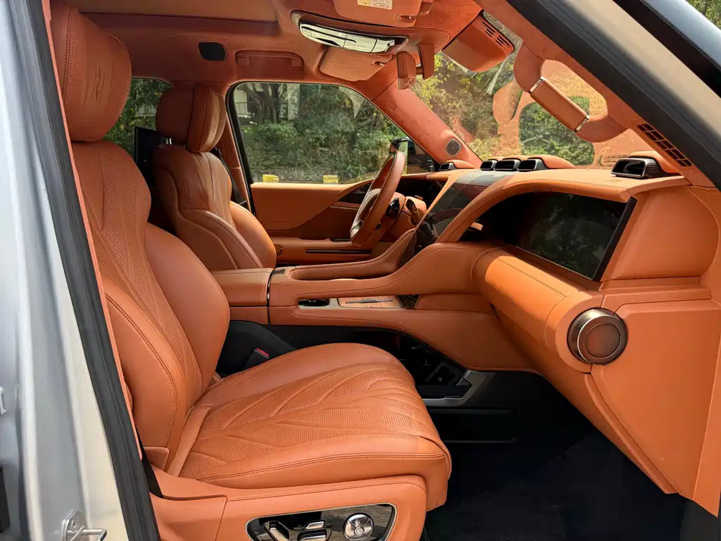 Yangwang U8 2023 Luxury