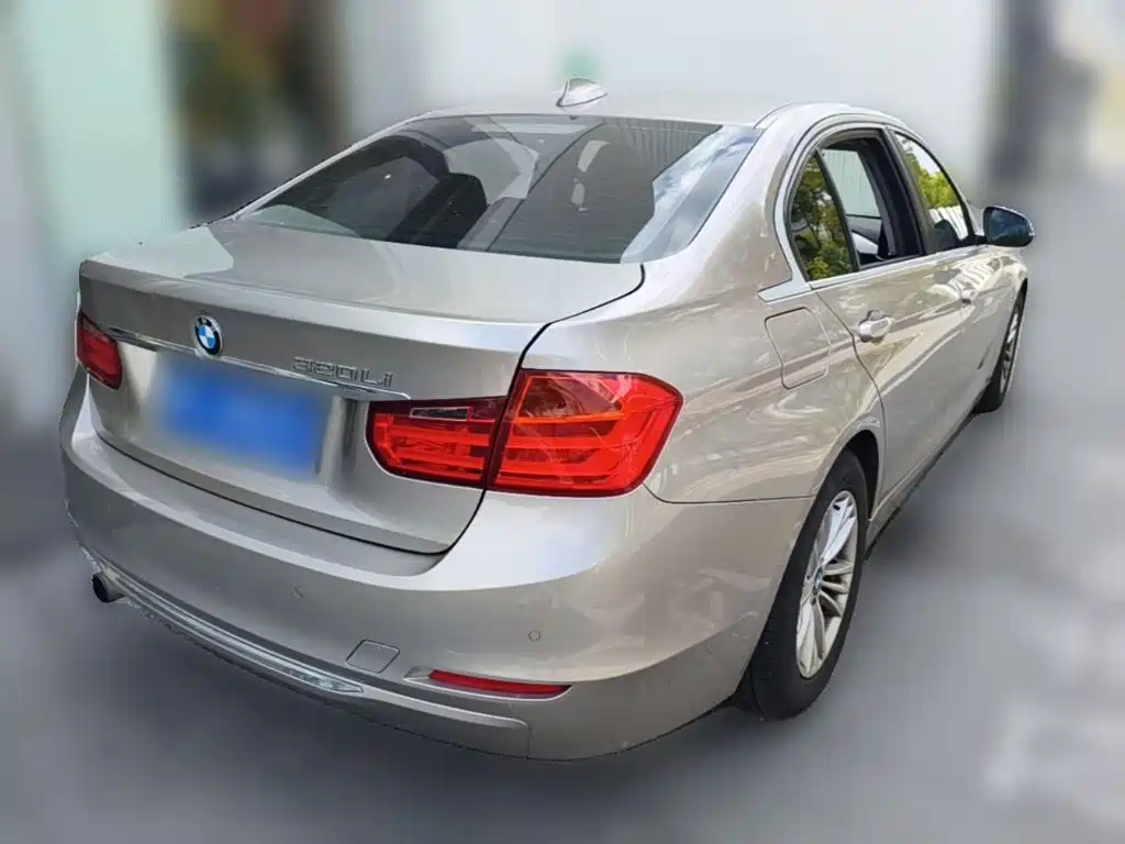 BMW 3 Series — миниатюра 10