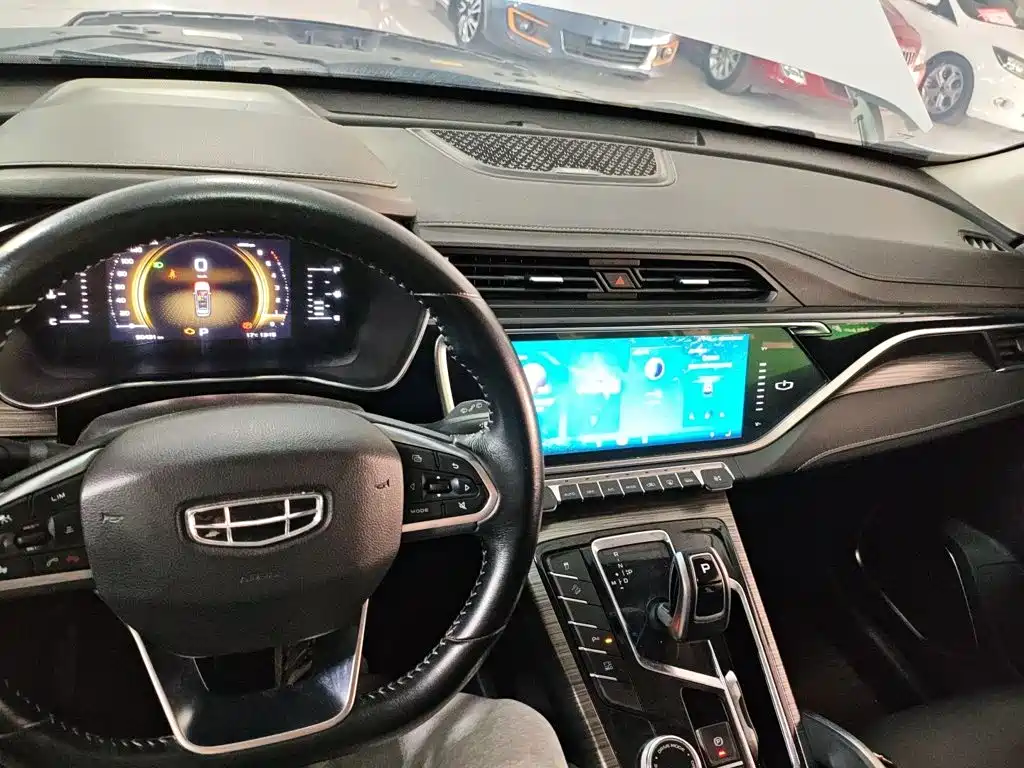 Geely Boyue — миниатюра 10