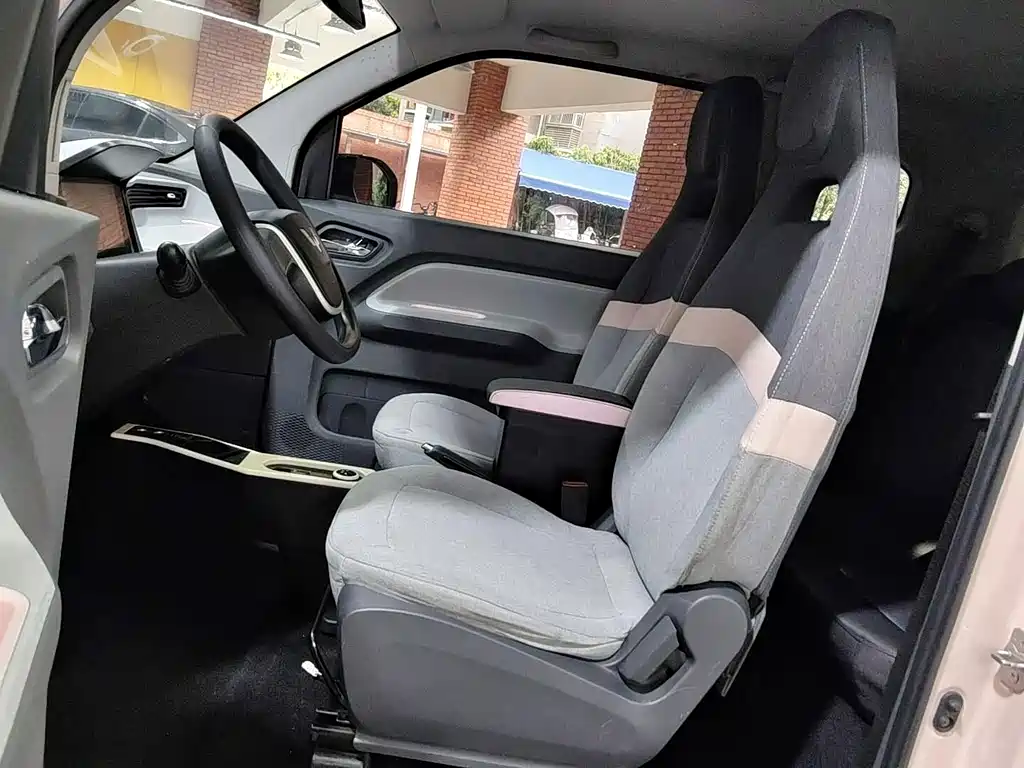 Wuling MINIEV — миниатюра 9