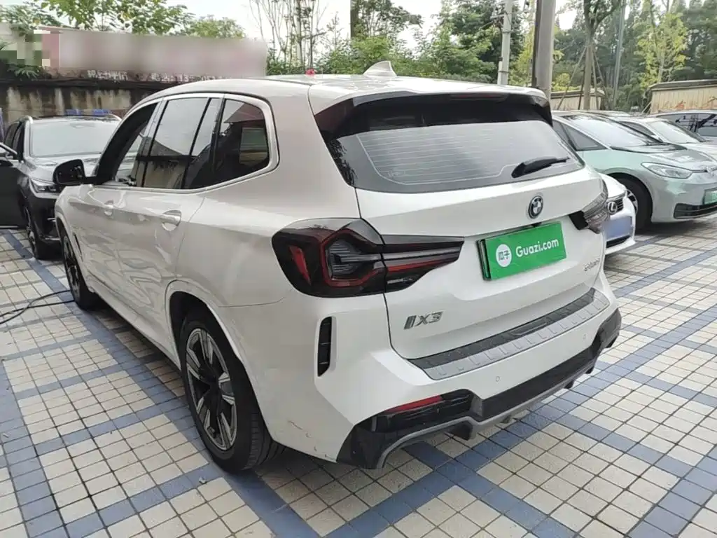 BMW iX3 — миниатюра 5