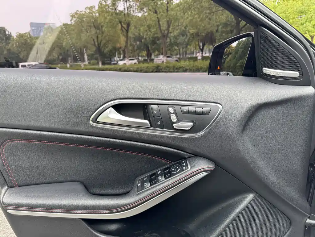 Mercedes-Benz A-Class AMG (Import) — миниатюра 12