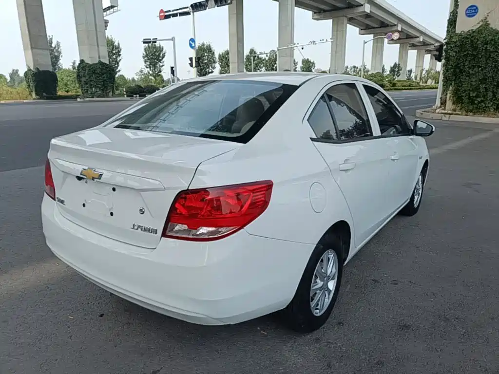 Chevrolet Sail — миниатюра 7