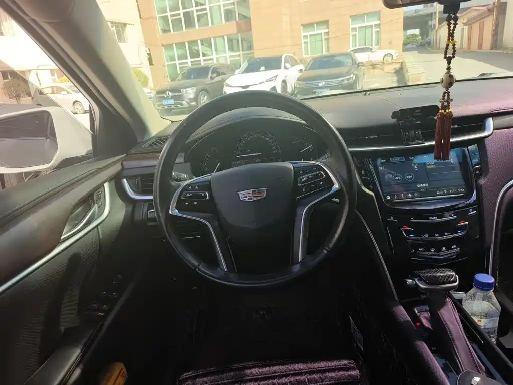Cadillac XTS — миниатюра 11