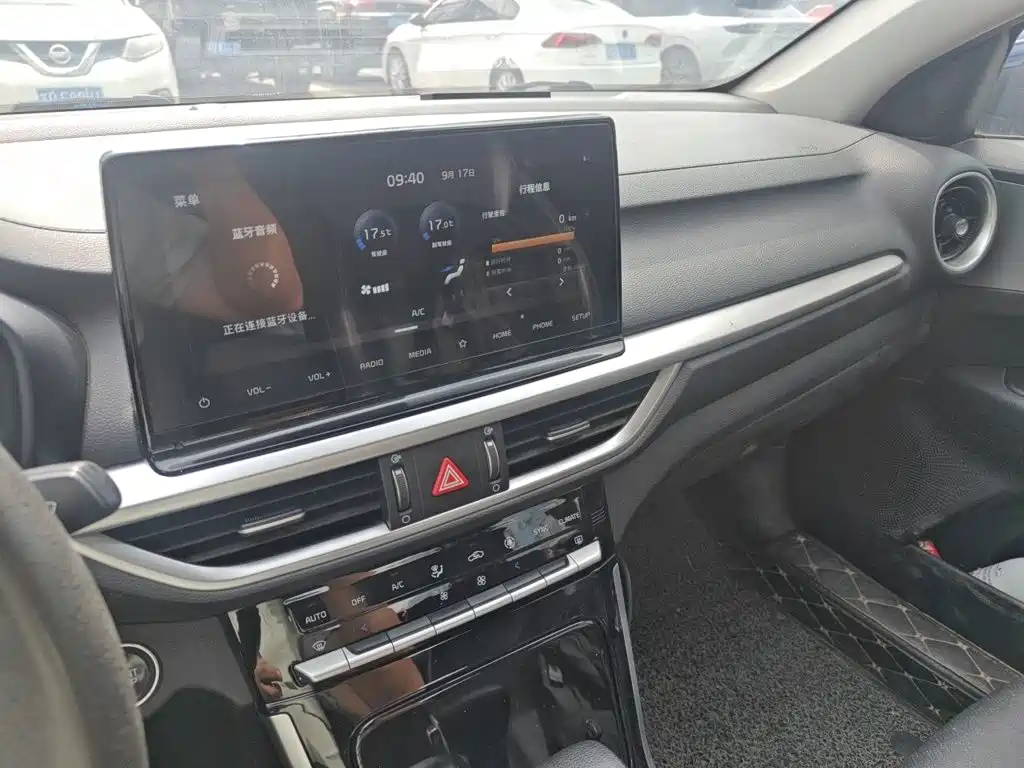 Kia K3 — миниатюра 10