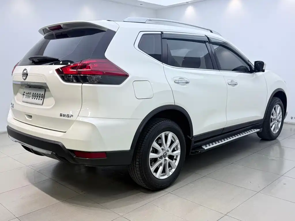 Nissan X-Trail — миниатюра 4