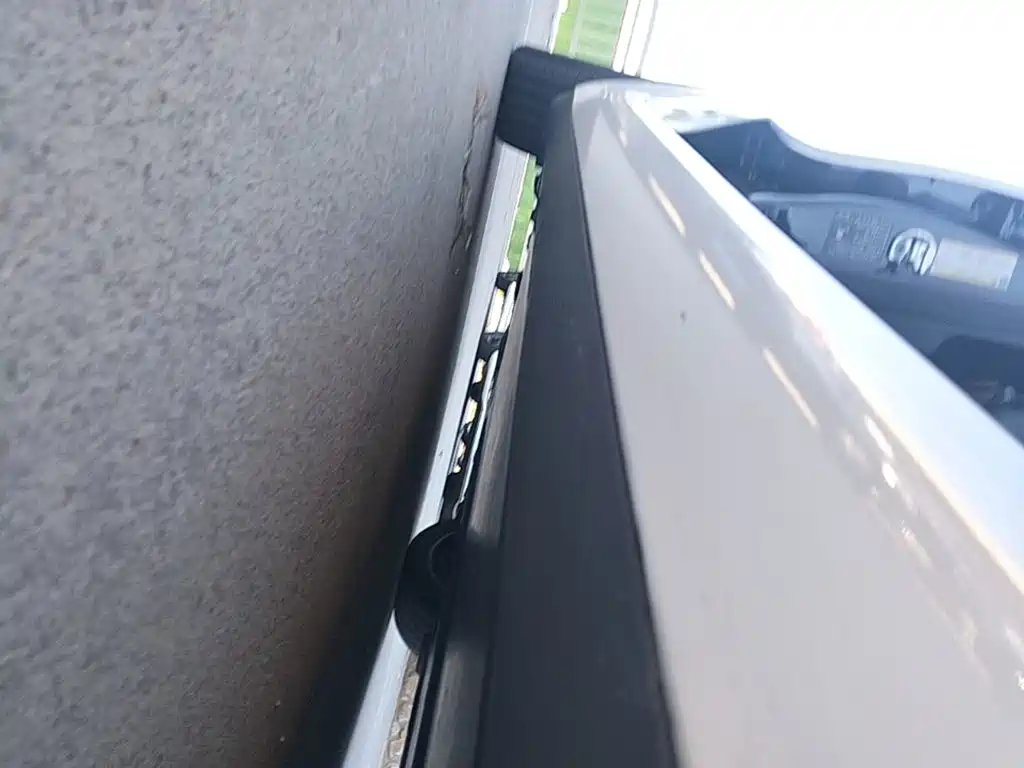 Tesla Model 3 — миниатюра 21