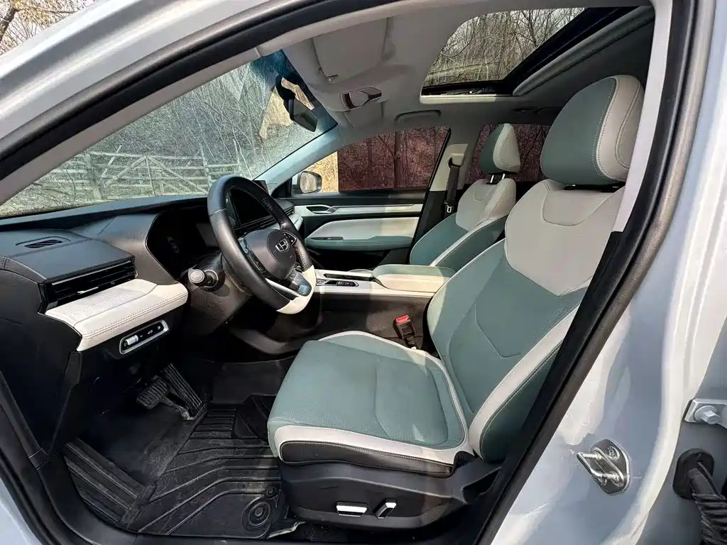 Geely L HiP — миниатюра 12