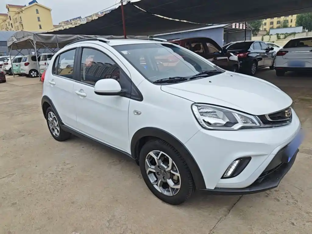 Geely Vision X1 — миниатюра 4