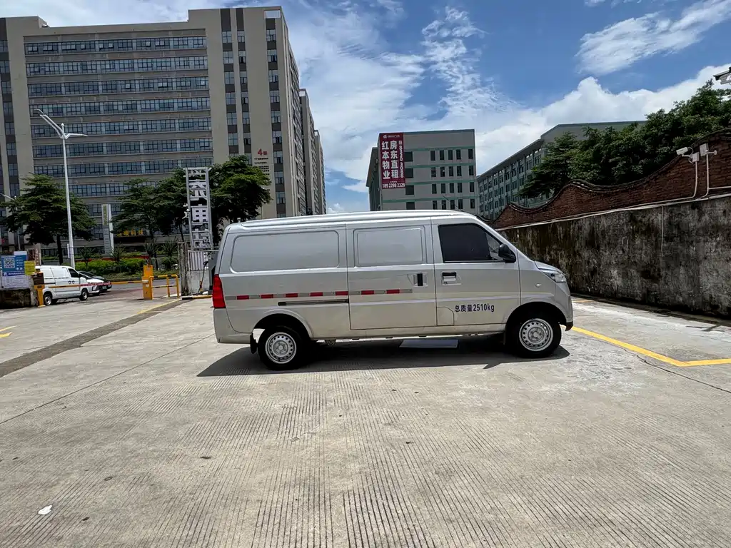Wuling Wuling EV50 — миниатюра 5