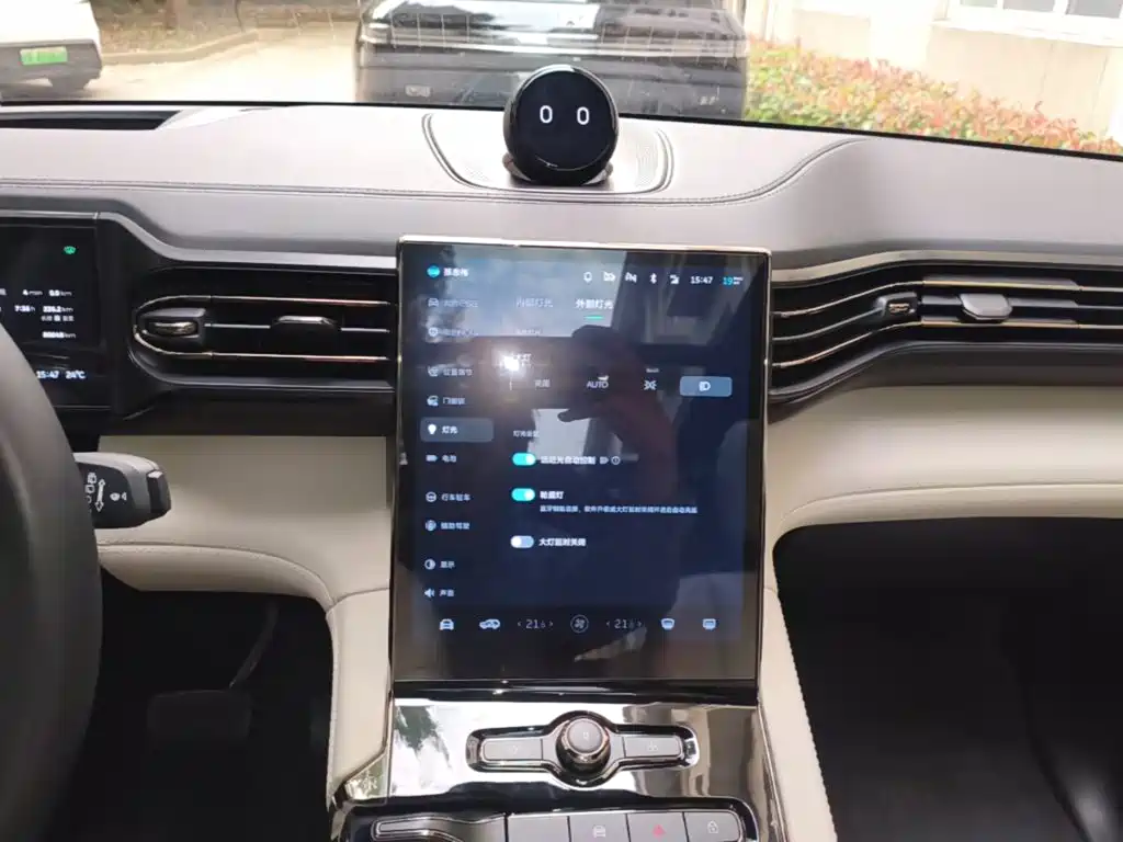 NIO ES8 — миниатюра 13