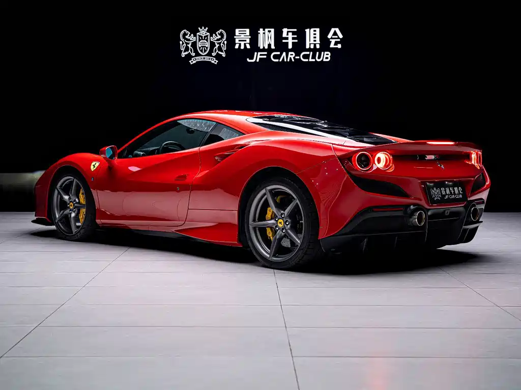 Ferrari F8 — миниатюра 6