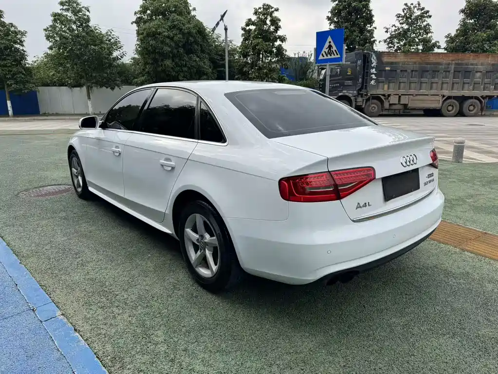 Audi A4L — миниатюра 6