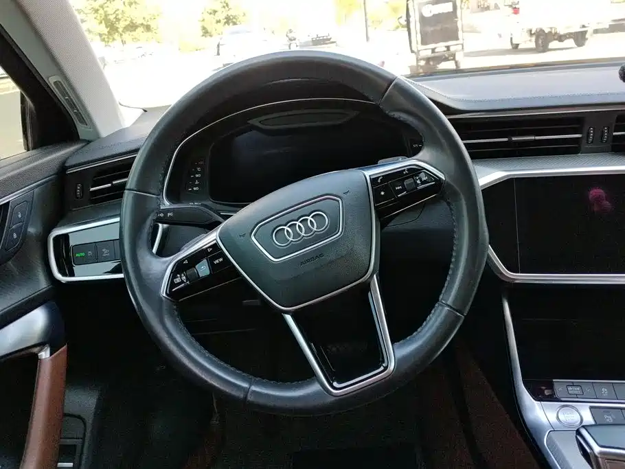 Audi A6L — миниатюра 15