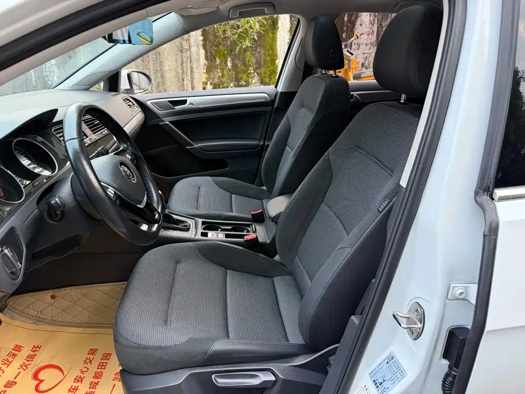 Volkswagen Golf — миниатюра 8
