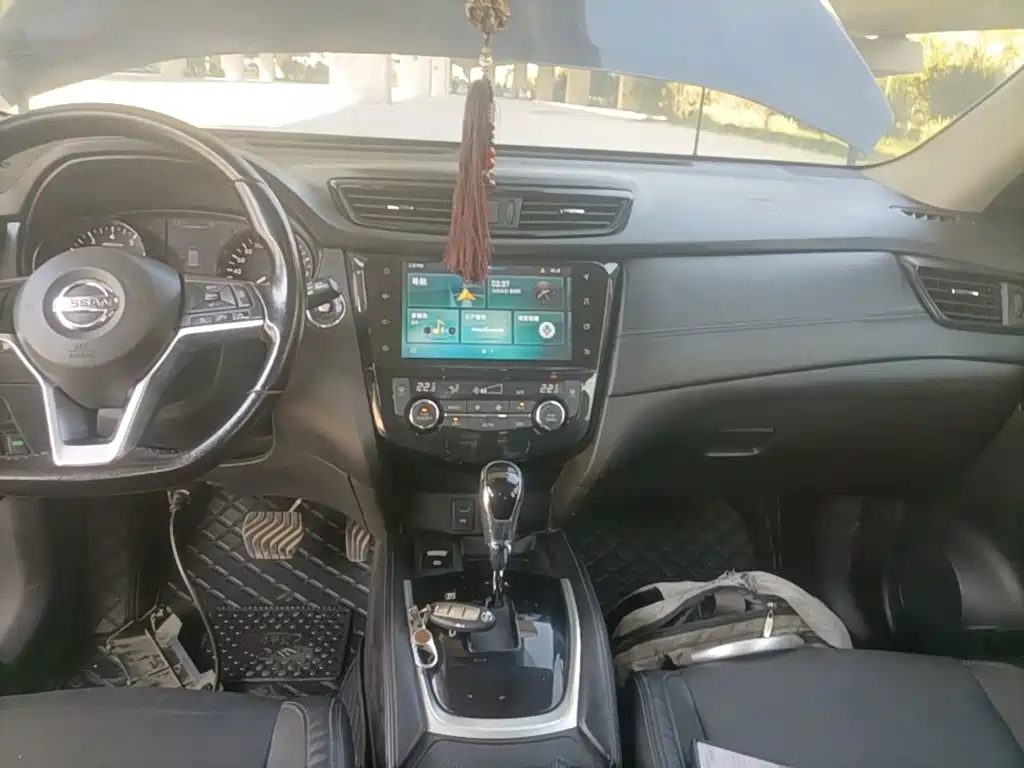 Nissan X-Trail — миниатюра 13