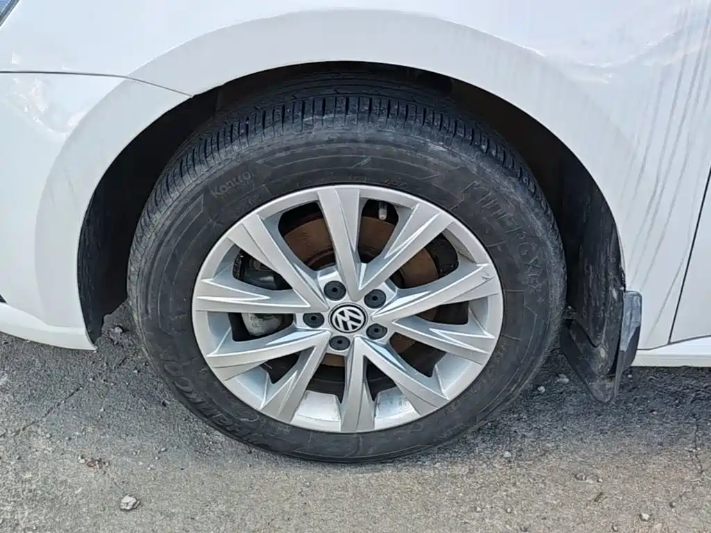 Volkswagen Lavida — миниатюра 25
