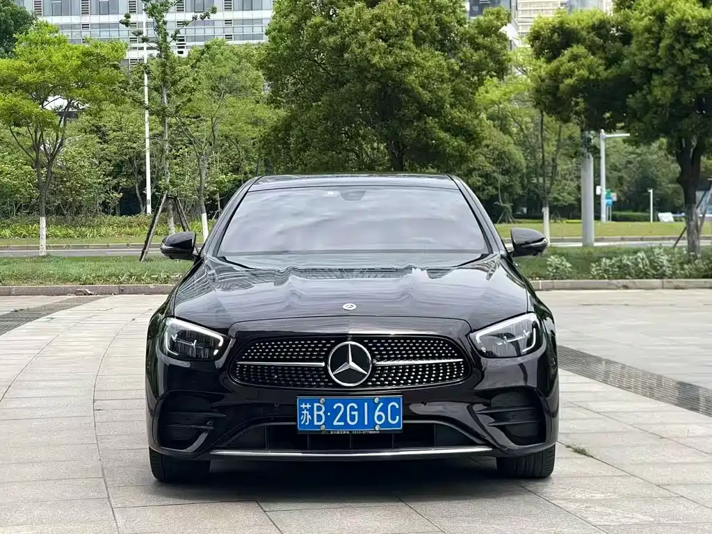 Mercedes-Benz E-Class — миниатюра 2