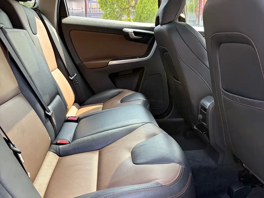 Volvo XC60 2016 T5 AWD