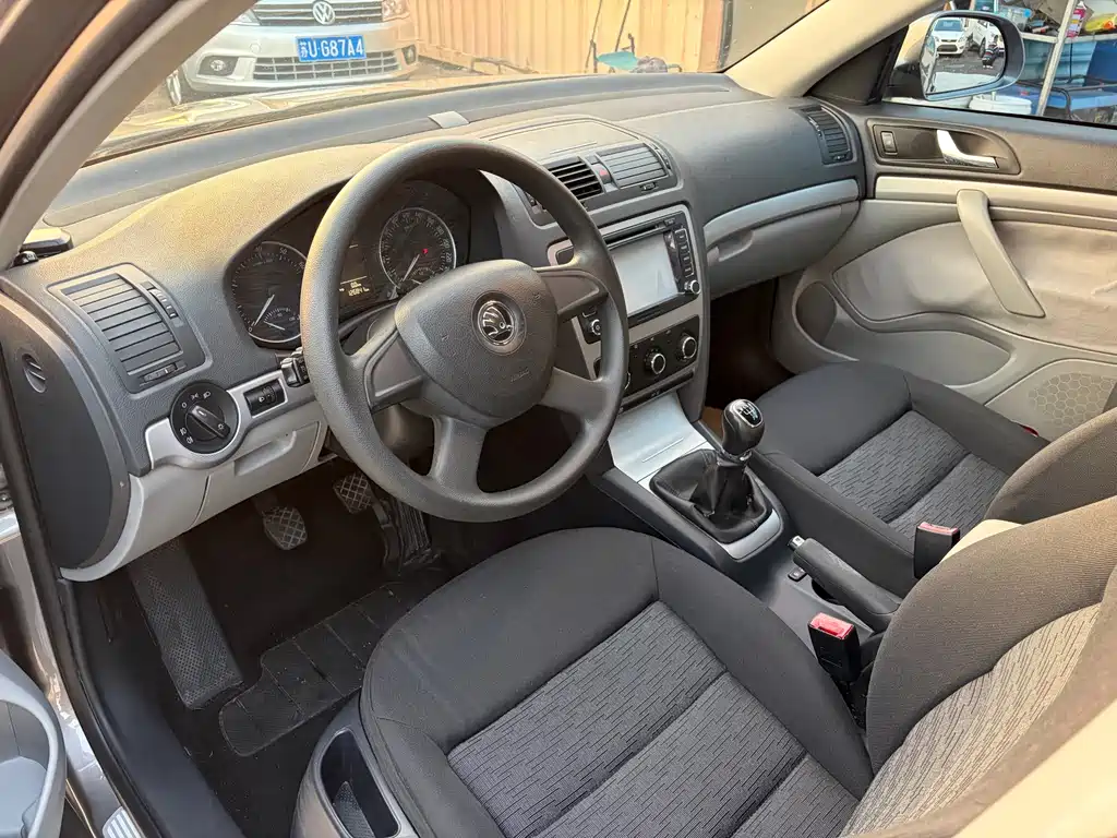 Skoda Octavia — миниатюра 8
