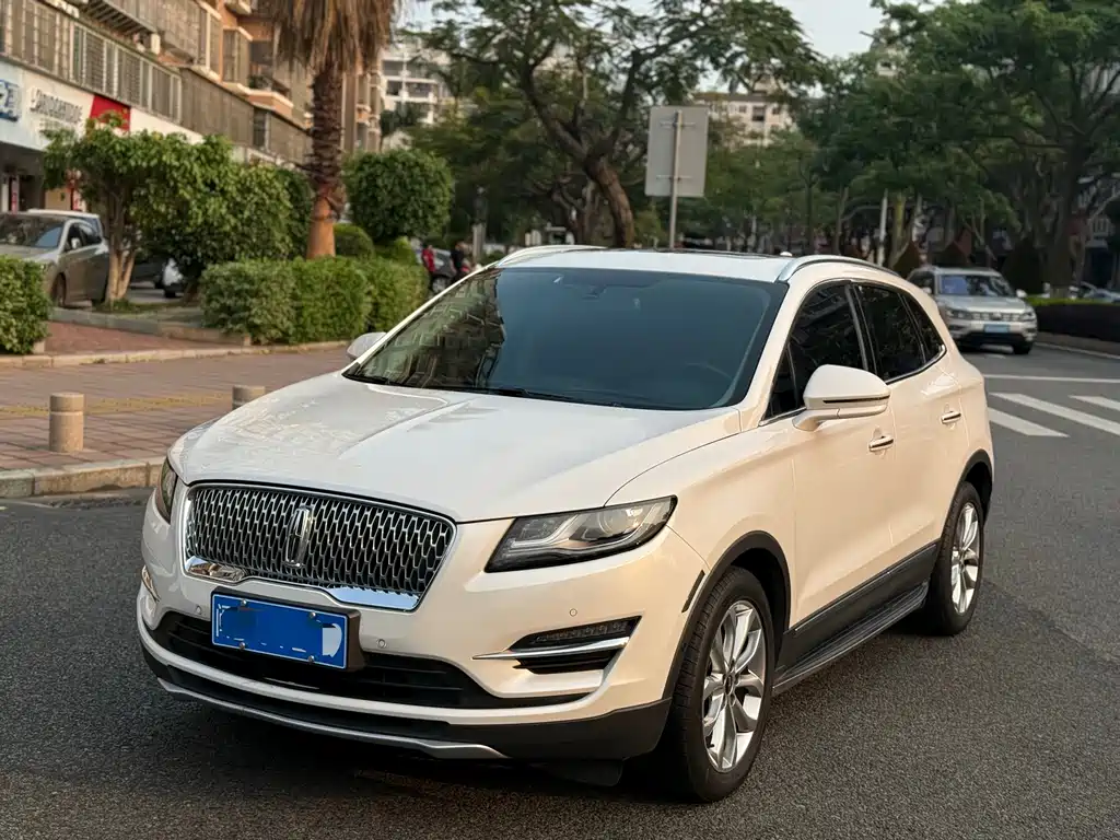 Lincoln MKC 2019