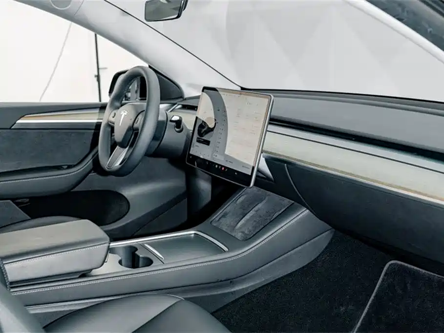 Tesla Model Y — фотографии объявления, Фото 16