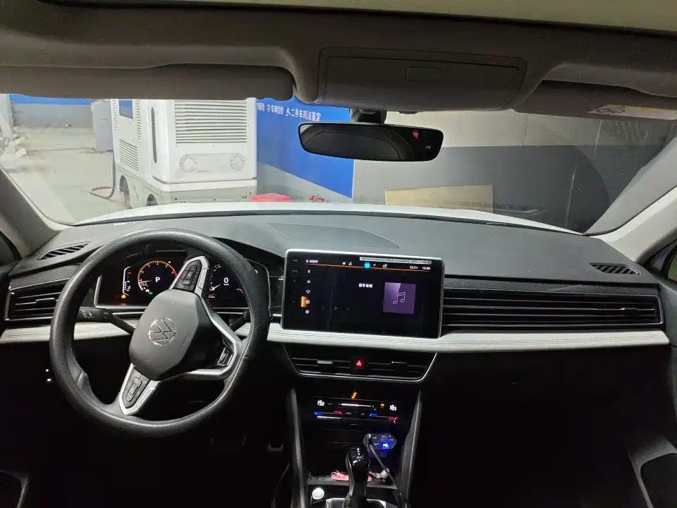 Volkswagen Tiguan L — миниатюра 5