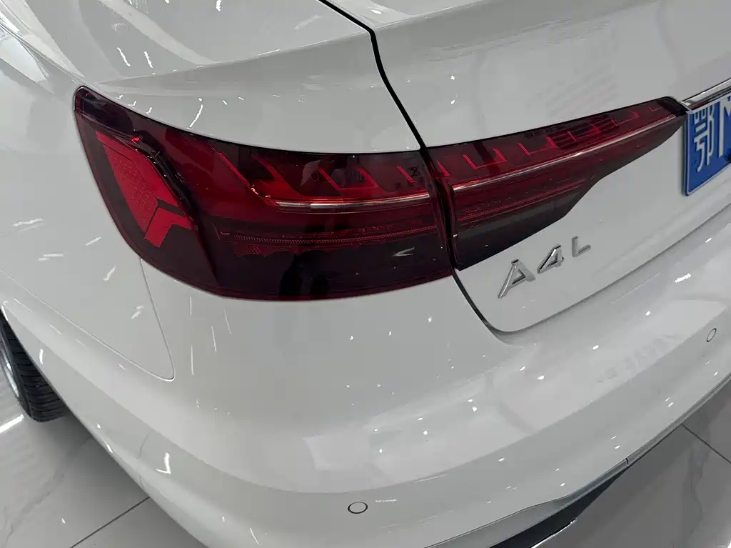Audi A4L — миниатюра 5