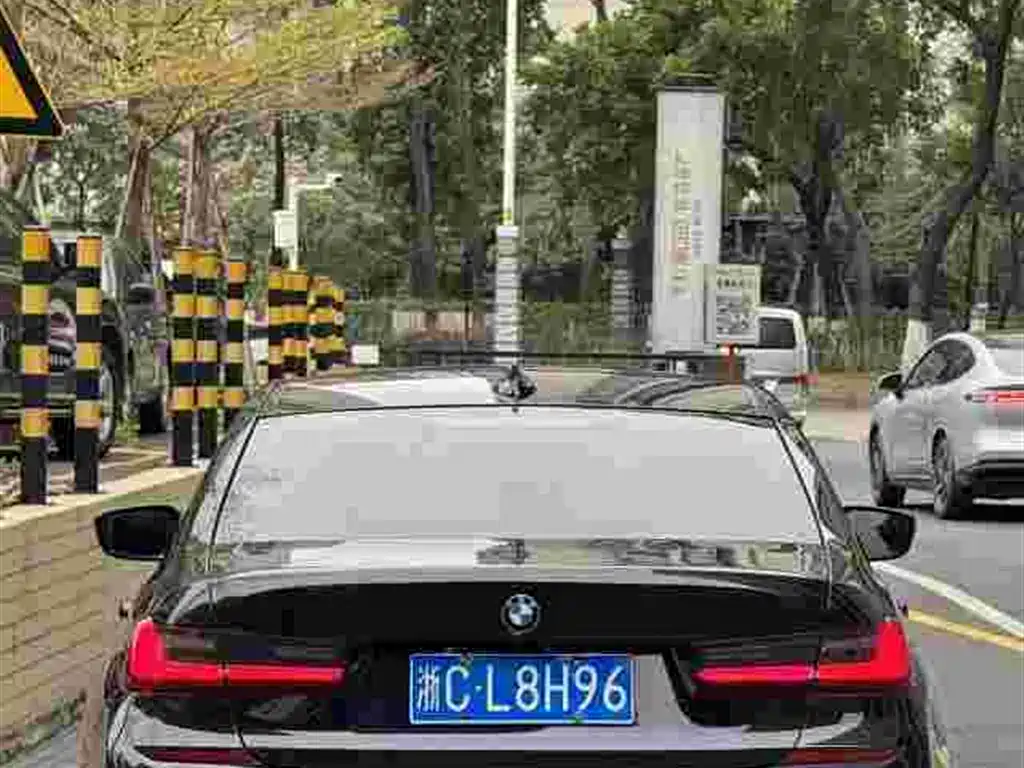 BMW 3 Series 3 2022 325i M Sport
