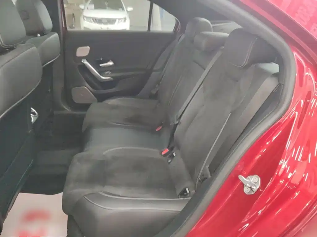 Mercedes-Benz A-Class — миниатюра 17