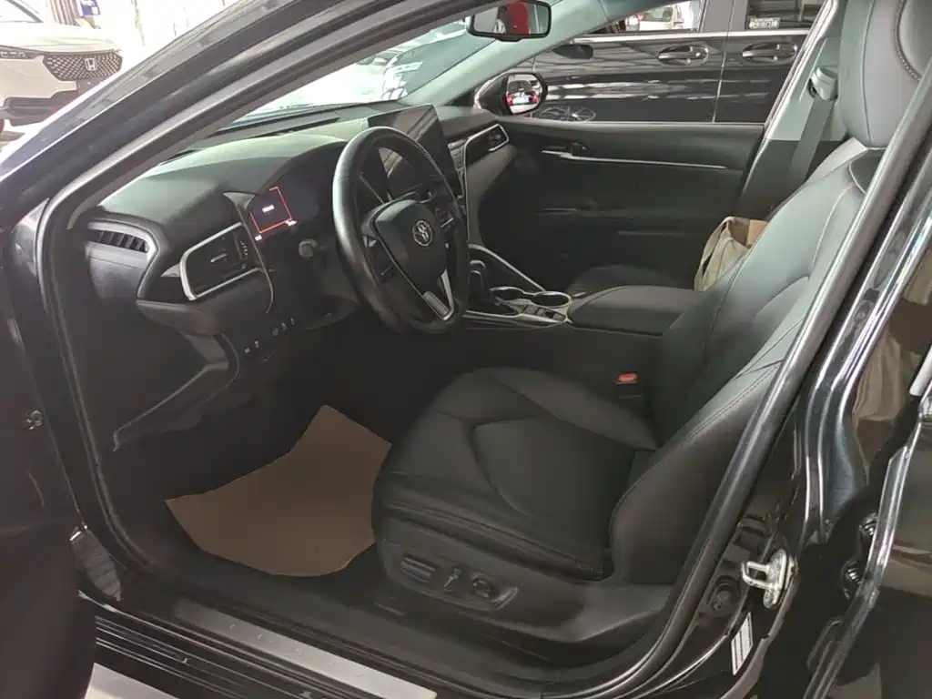 Toyota Camry — миниатюра 15