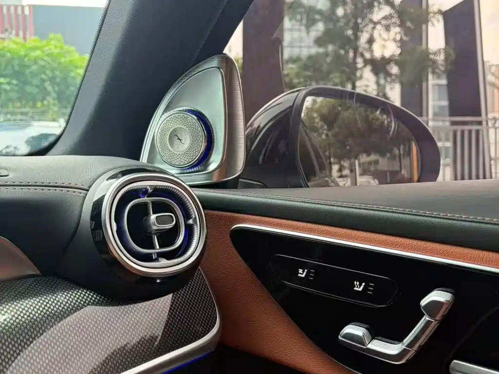 Mercedes-Benz GLC — миниатюра 15
