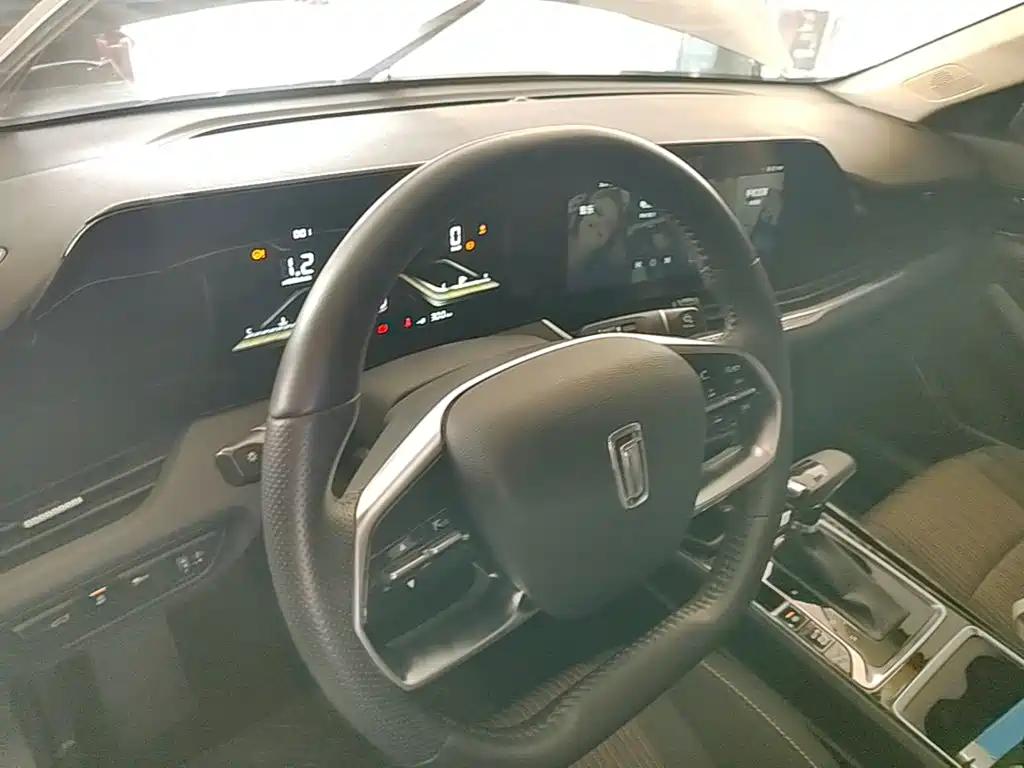 Bestune B70 — миниатюра 10