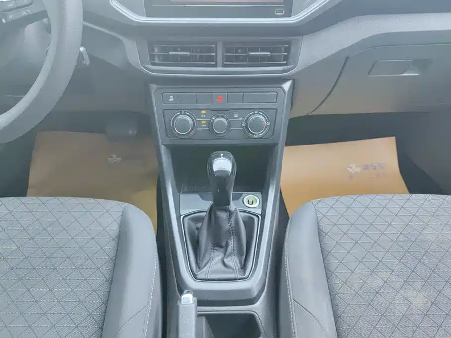 Volkswagen T-Cross — миниатюра 16