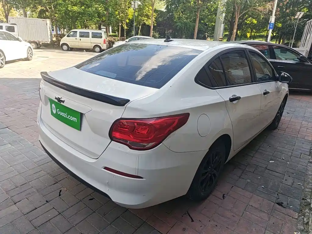 Chevrolet Cavalier — миниатюра 7