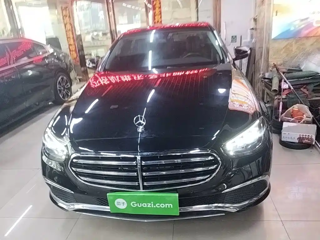 Mercedes-Benz E-Class — миниатюра 3