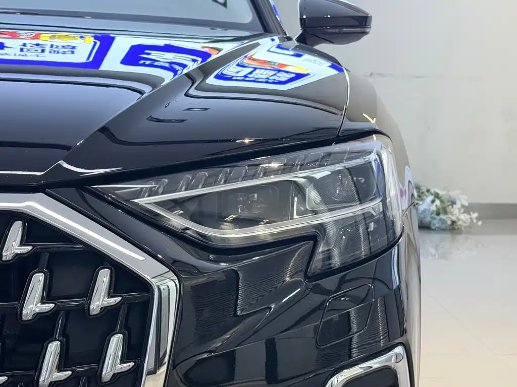 Audi A8 — миниатюра 4
